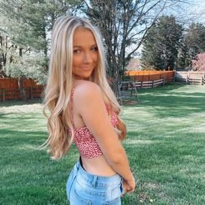 Meet your Posher, Olivia